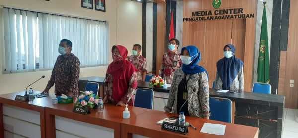 Sosialisasi Pakaian Dinas dan Mekanisme Pelaksanaan Survey ZI menuju WBK WBBM