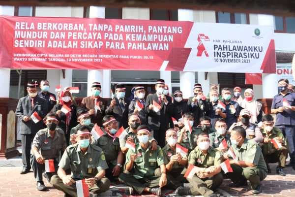 Upacara Memperingati Hari Pahlawan 10 November 2021