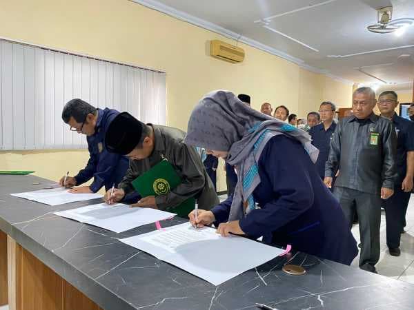 Kuatkan Integritas, PA Tuban Kembali Tanda Tangani Pakta Integritas Secara Serempak