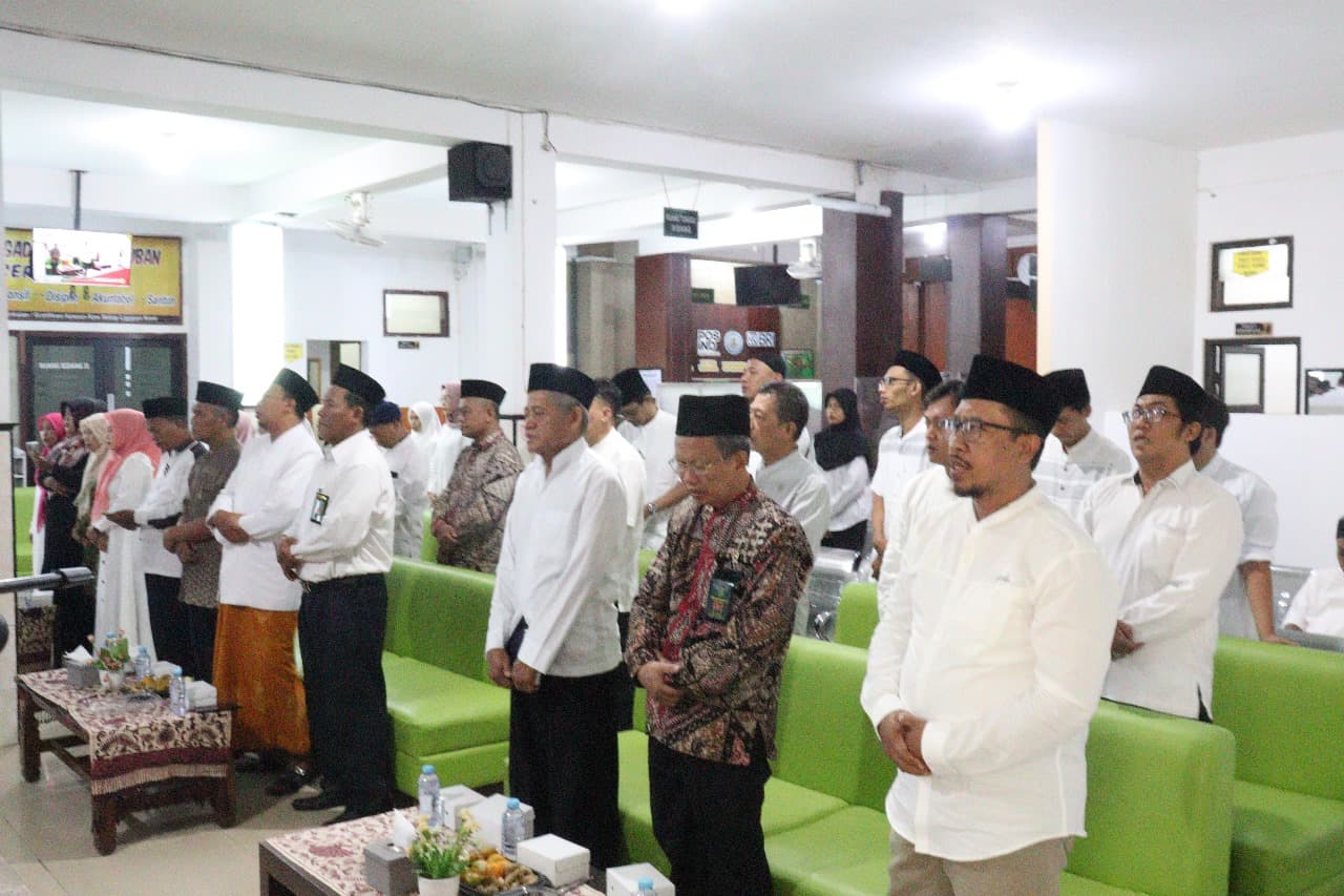 MENELADANI AKHLAQ ROSULULLOH, PENGADILAN AGAMA TUBAN ADAKAN PERINGATAN MAULID NABI MUHAMMAD SAW